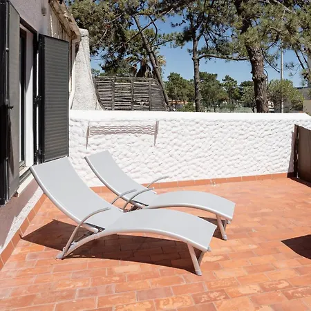 Moradia Tradicional No Centro A 100m Da Casa de Férias