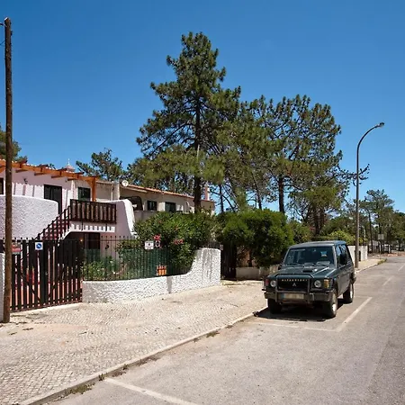 Moradia Tradicional No Centro A 100m Da * Monte Gordo