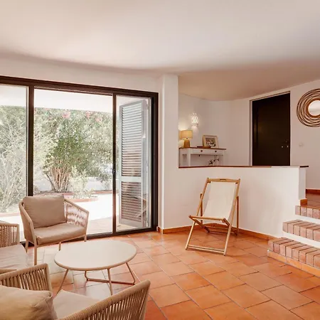 Ferienhaus Moradia Tradicional No Centro A 100m Da