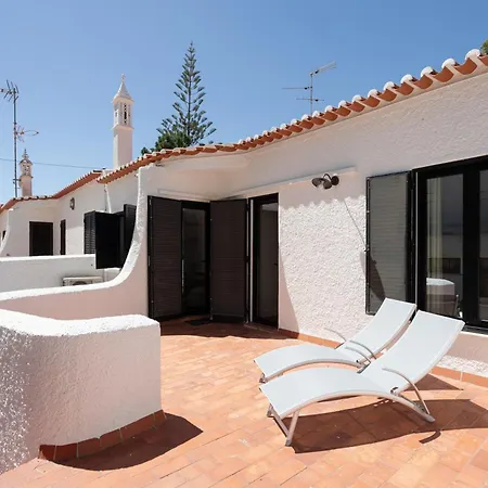 Moradia Tradicional No Centro A 100m Da * Monte Gordo