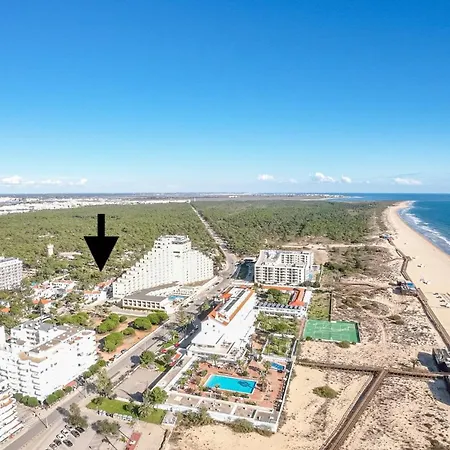 Ferienhaus Moradia Tradicional No Centro A 100m Da Monte Gordo